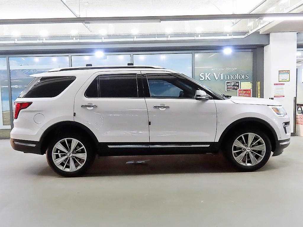 Ford Explorer - Vista 3