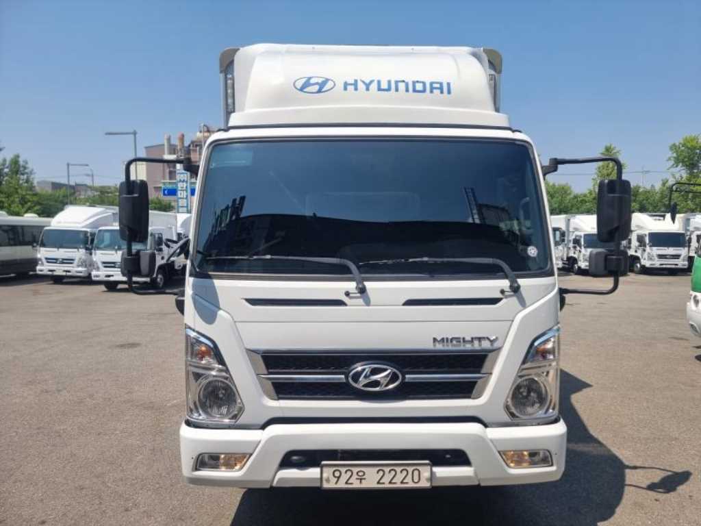 medium and large cargo truck - Vista 2