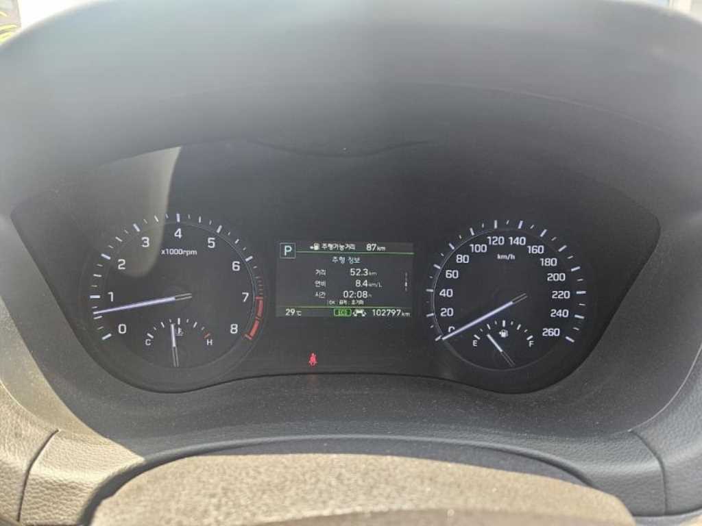 Genesis G80 - Vista 9