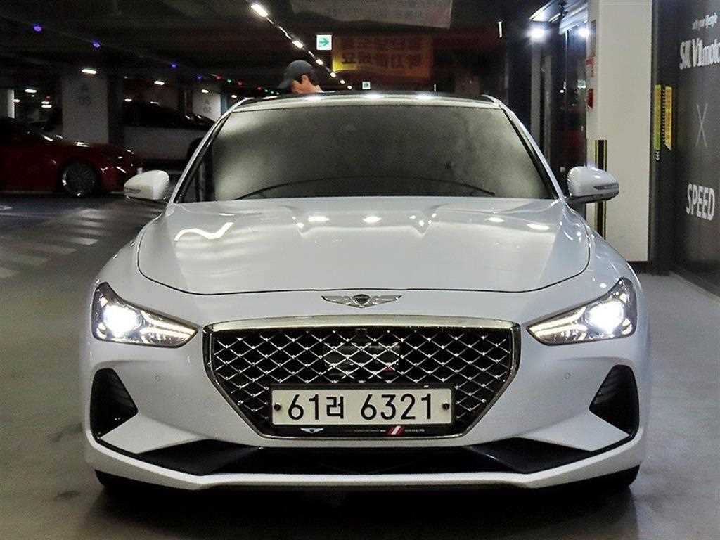Genesis G70 - Vista 2