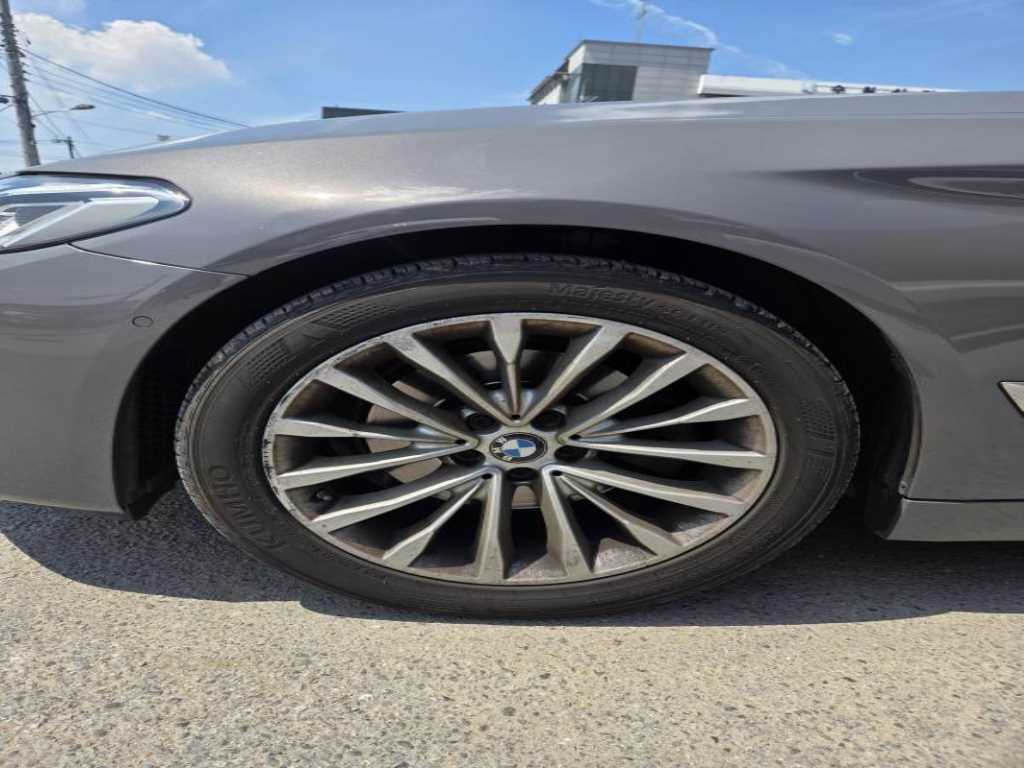 BMW 5 Series - Vista 8