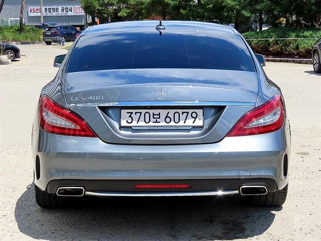 Mercedes Benz CLS Class - Vista 4