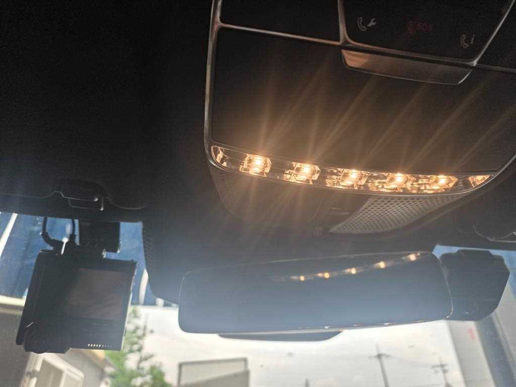 Mercedes Benz S Class - Vista 12