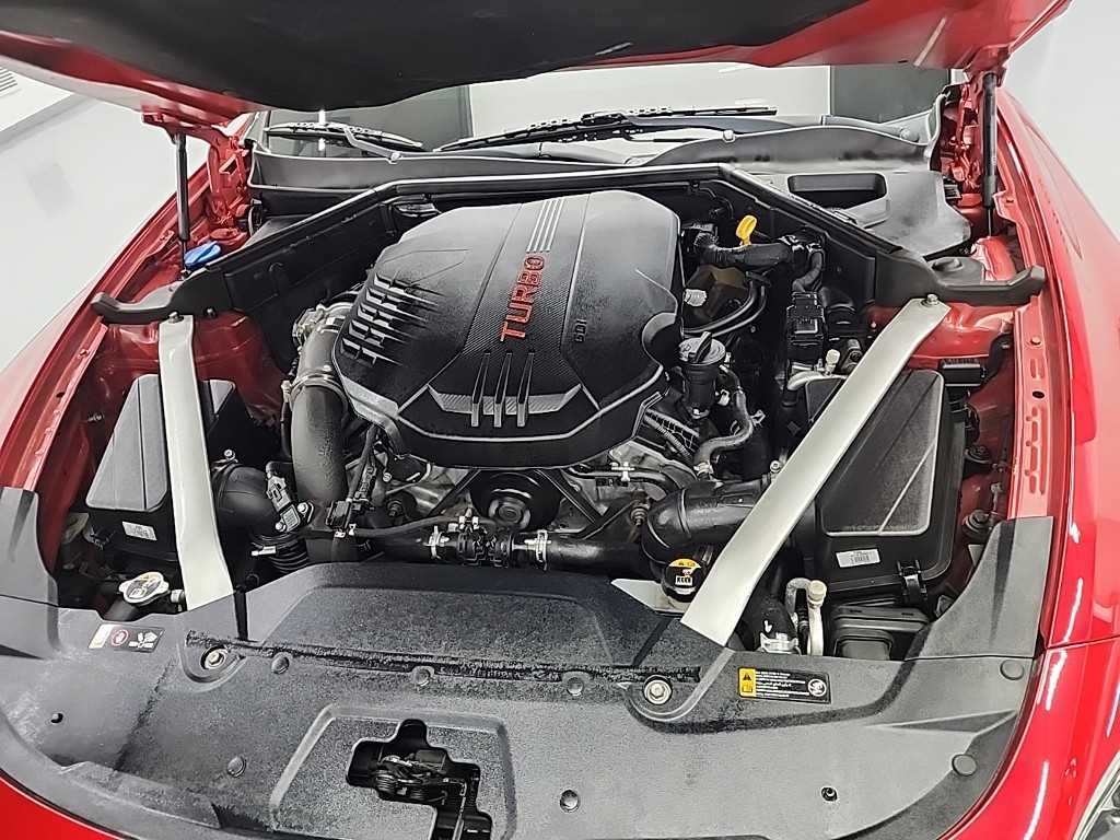KIA Stinger - Vista 5