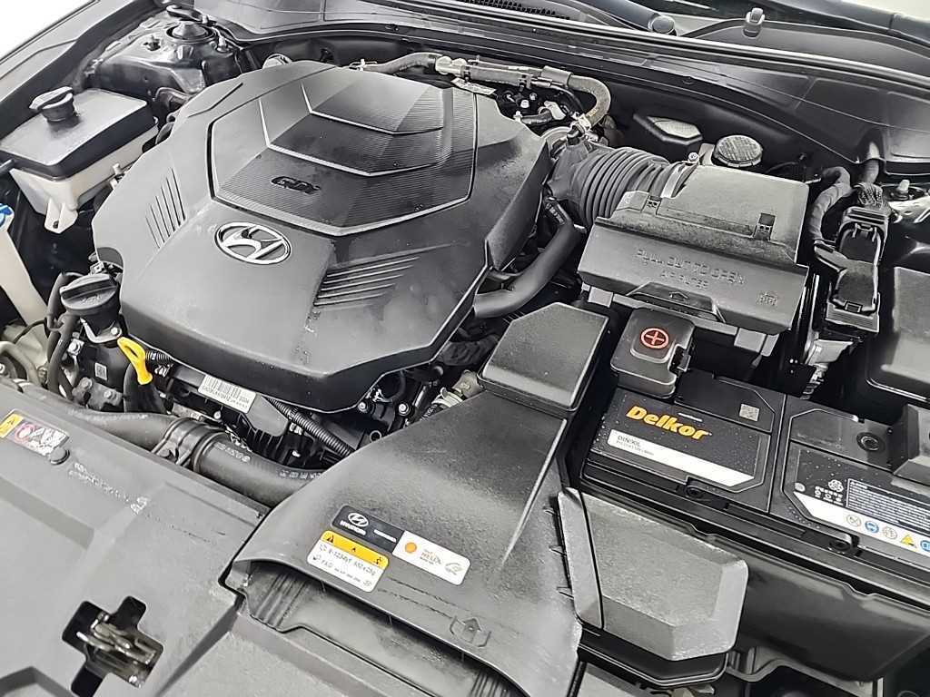 HYUNDAI Grandeur - Vista 5