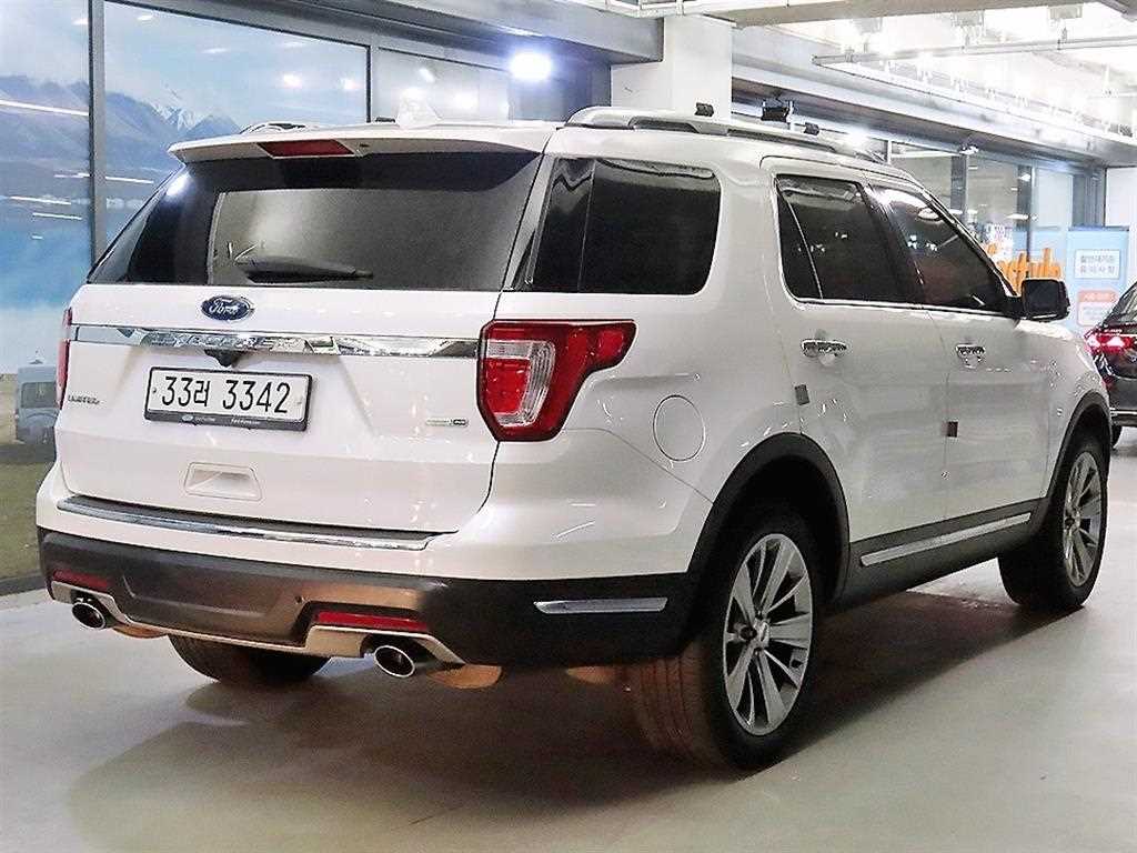 Ford Explorer - Vista 4