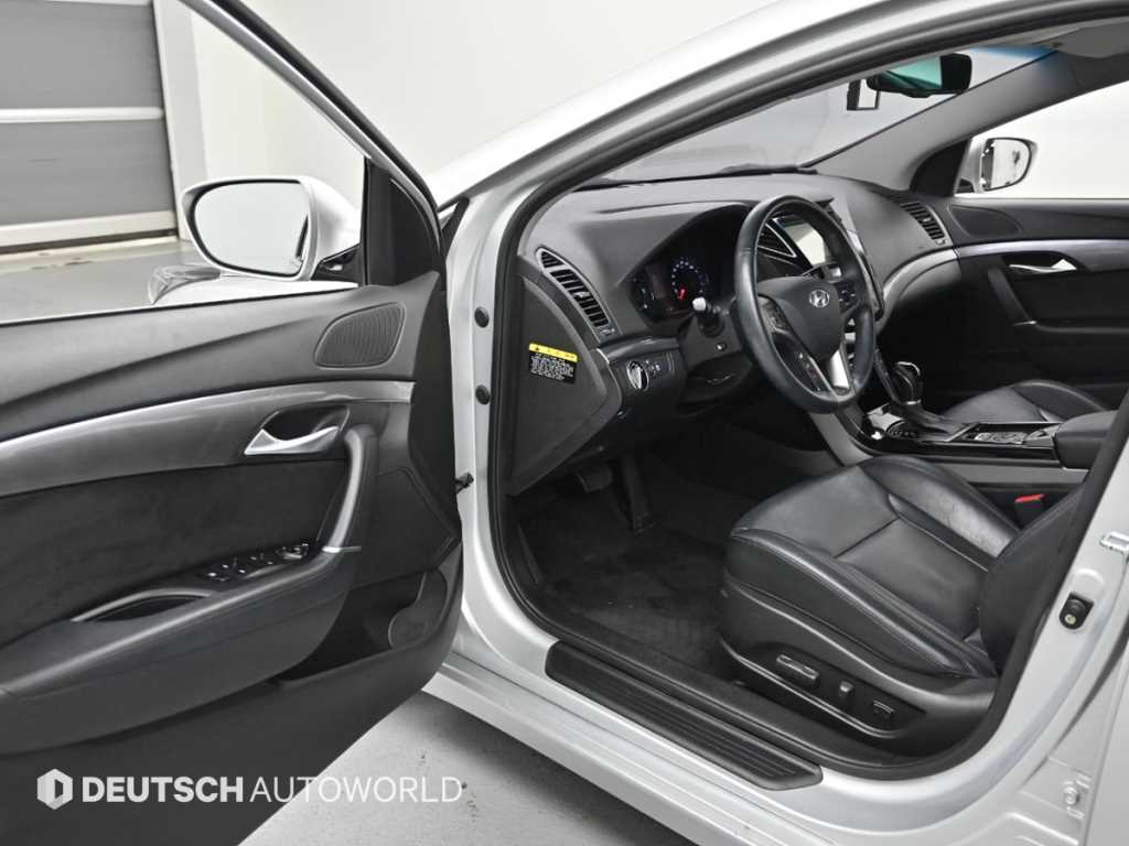 HYUNDAI i40 - Vista 11
