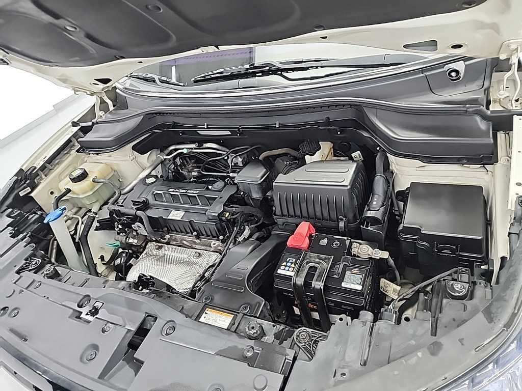Ssangyong Tivoli - Vista 5