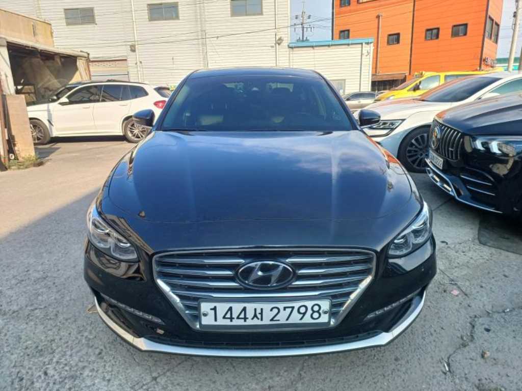 HYUNDAI Grandeur - Vista 2