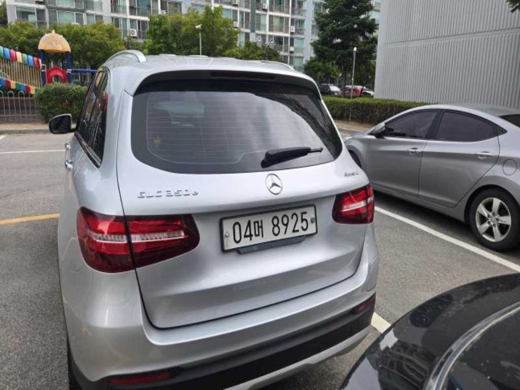 Mercedes Benz GLC Class - Vista 2