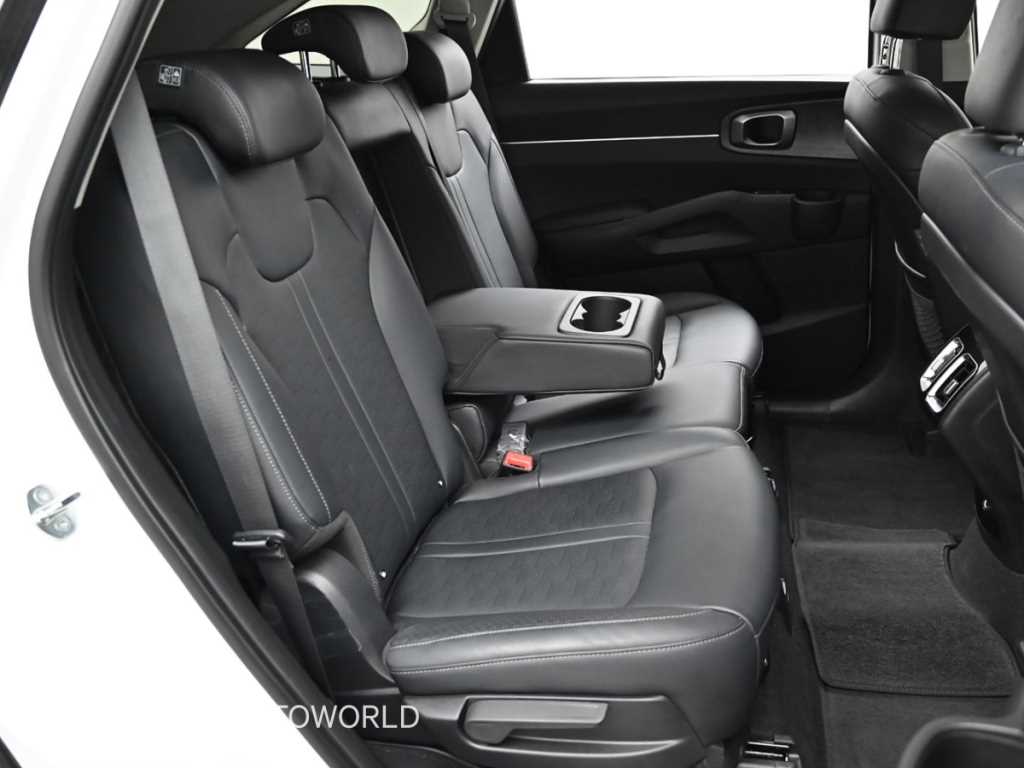 KIA Sorento - Vista 12