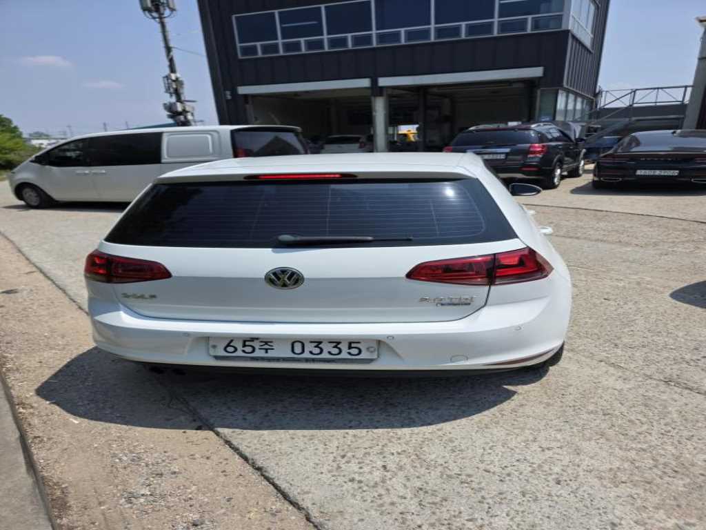 Volkswagen Golf - Vista 6