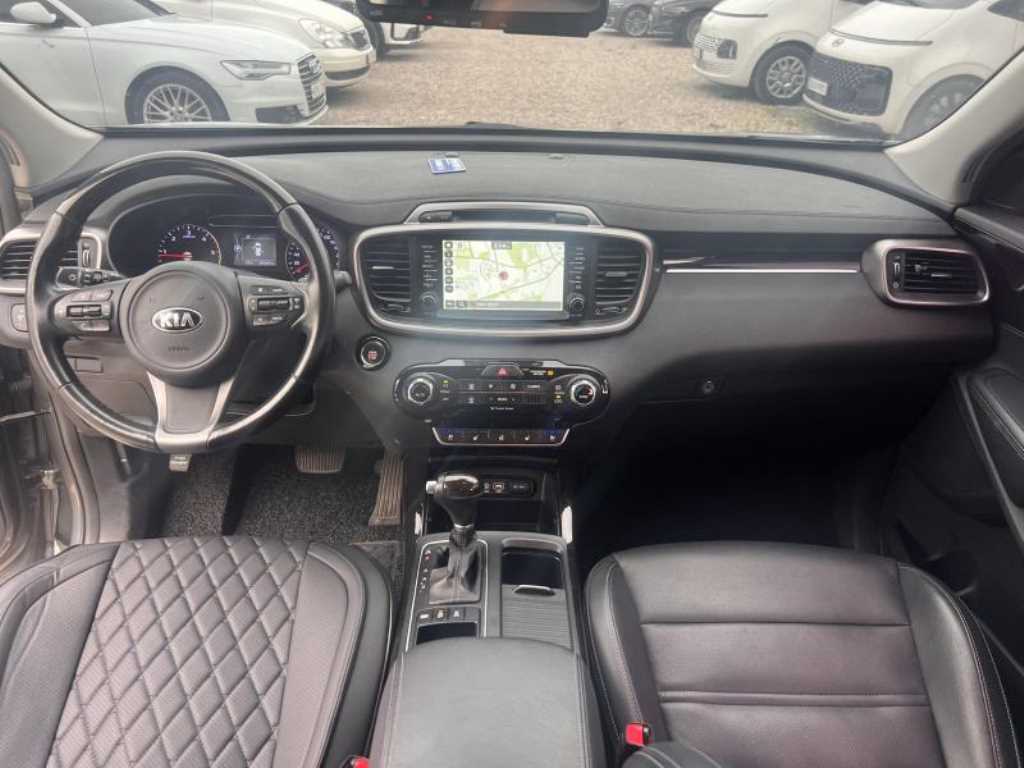 KIA Sorento - Vista 9