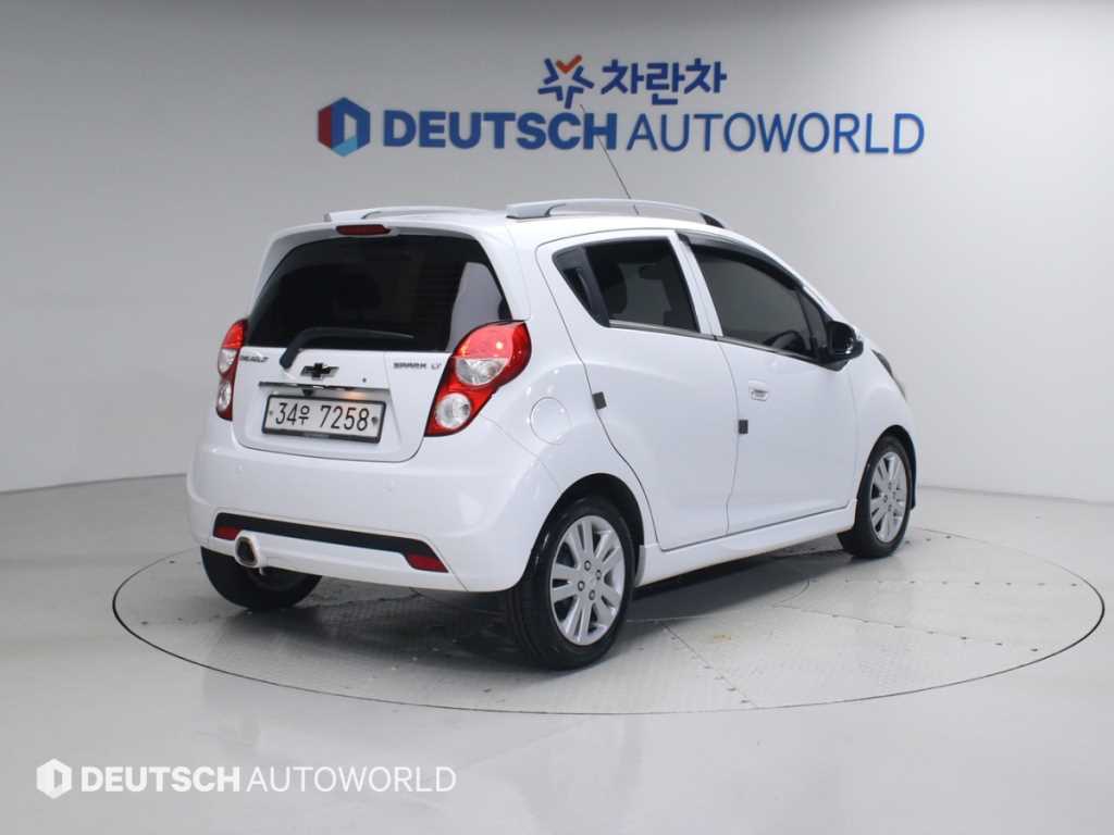 Chevrolet Spark - Vista 2