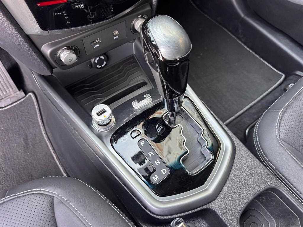 Ssangyong Tivoli 2018 Blanco - Importación desde Corea - HF Imports Iquique - Foto 16
