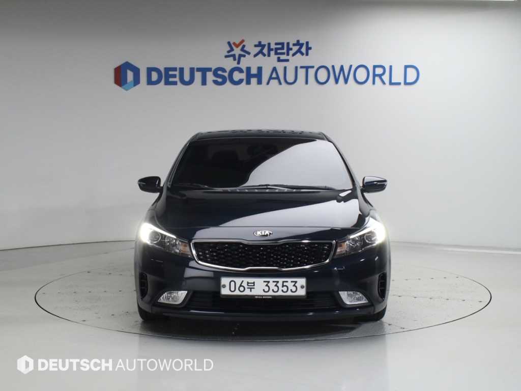 KIA K3 - Vista 3