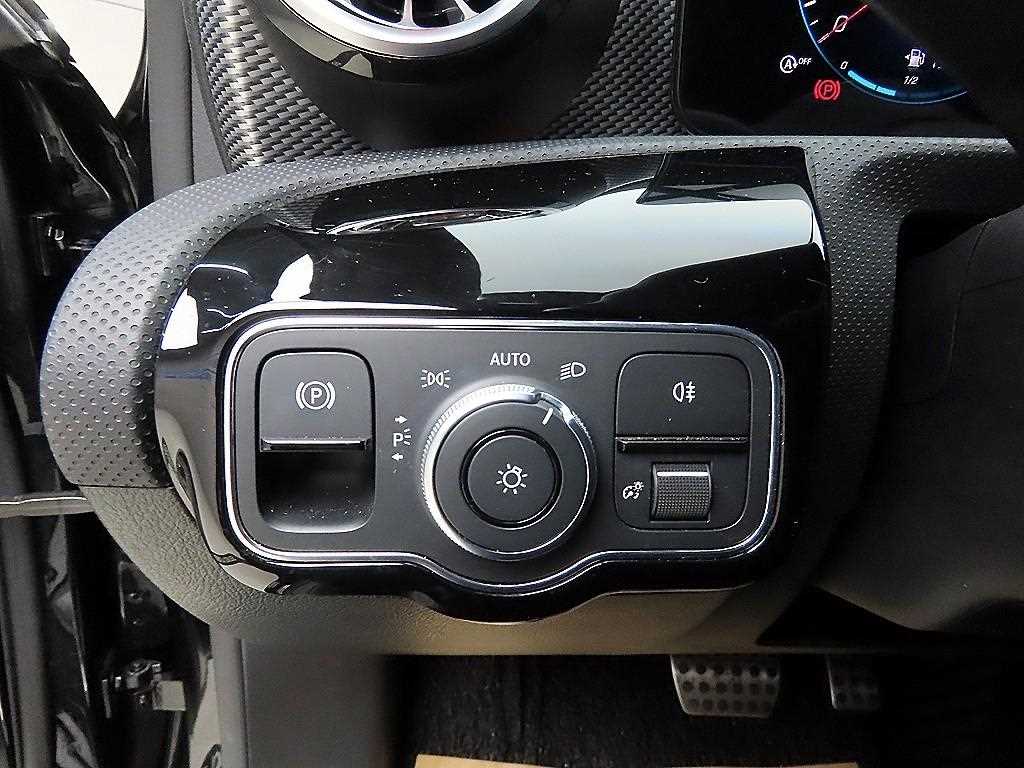 Mercedes Benz A Class 2021 Negro - Importación desde Corea - HF Imports Iquique - Foto 14