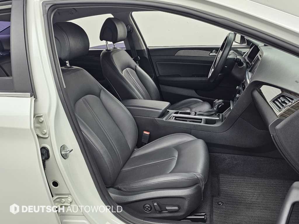 HYUNDAI Sonata - Vista 10