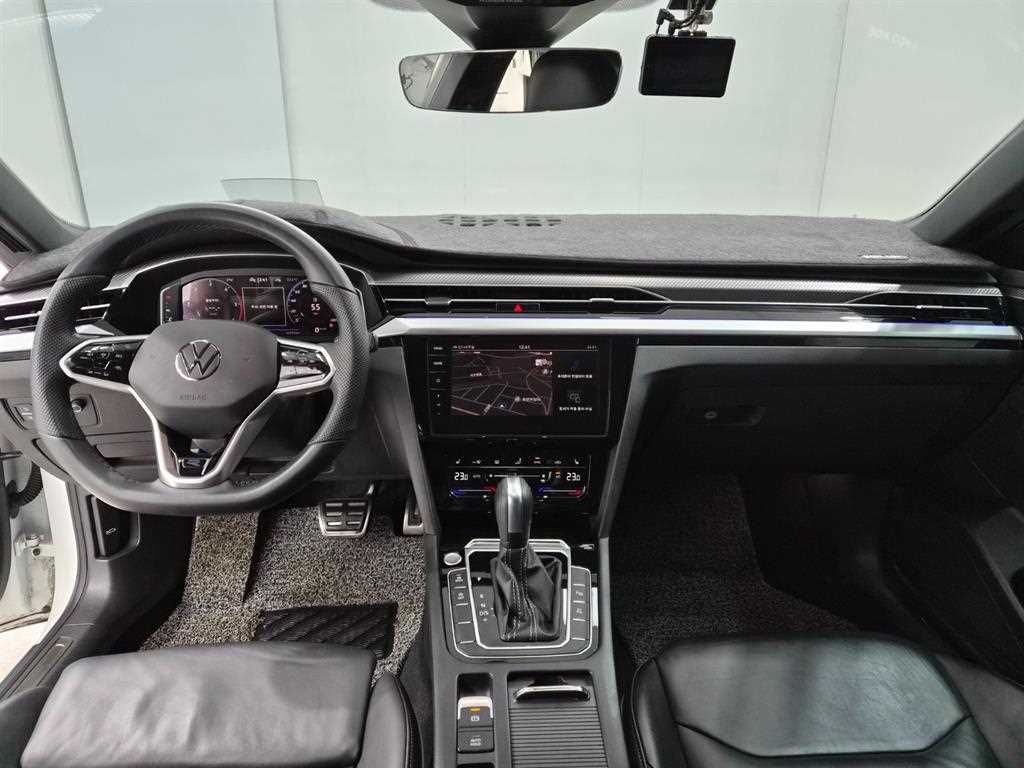 Volkswagen Arteon - Vista 8