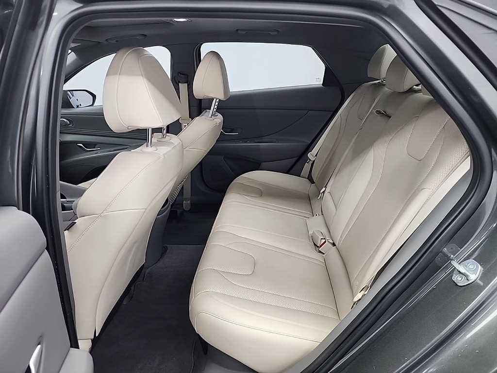 HYUNDAI Avante - Vista 12