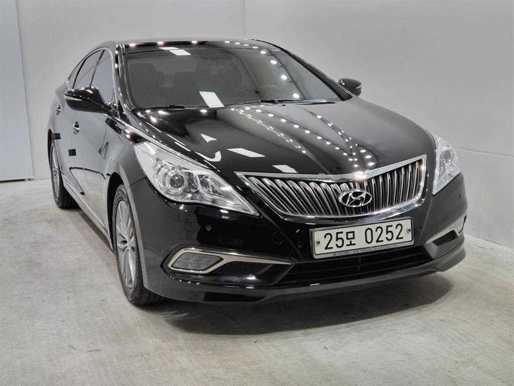 HYUNDAI Grandeur - Vista 2