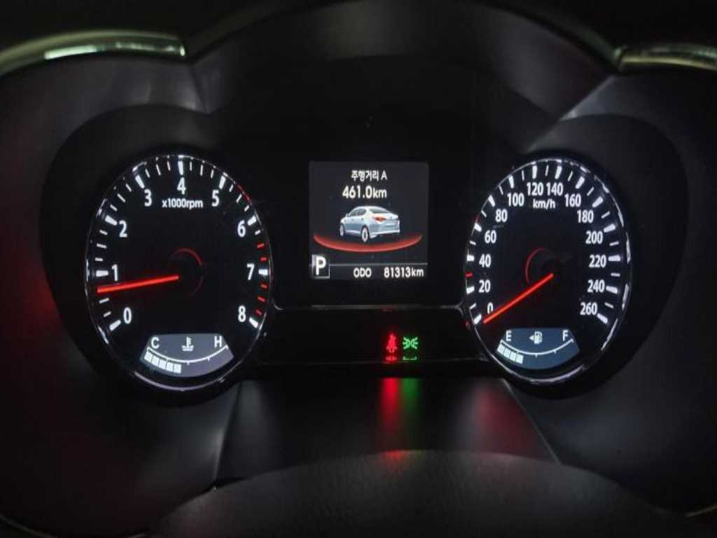 KIA K5 - Vista 10