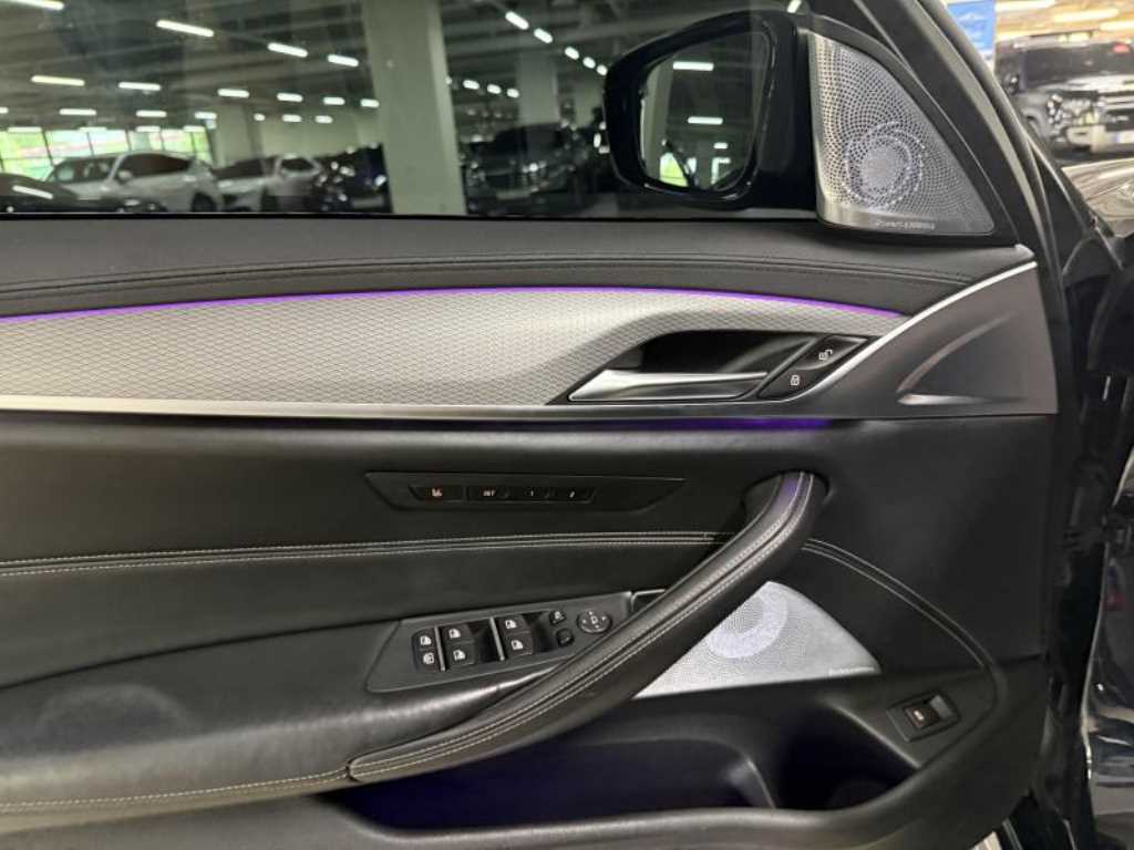 BMW 5 Series 2018 - Importación desde Corea - HF Imports Iquique - Foto 16