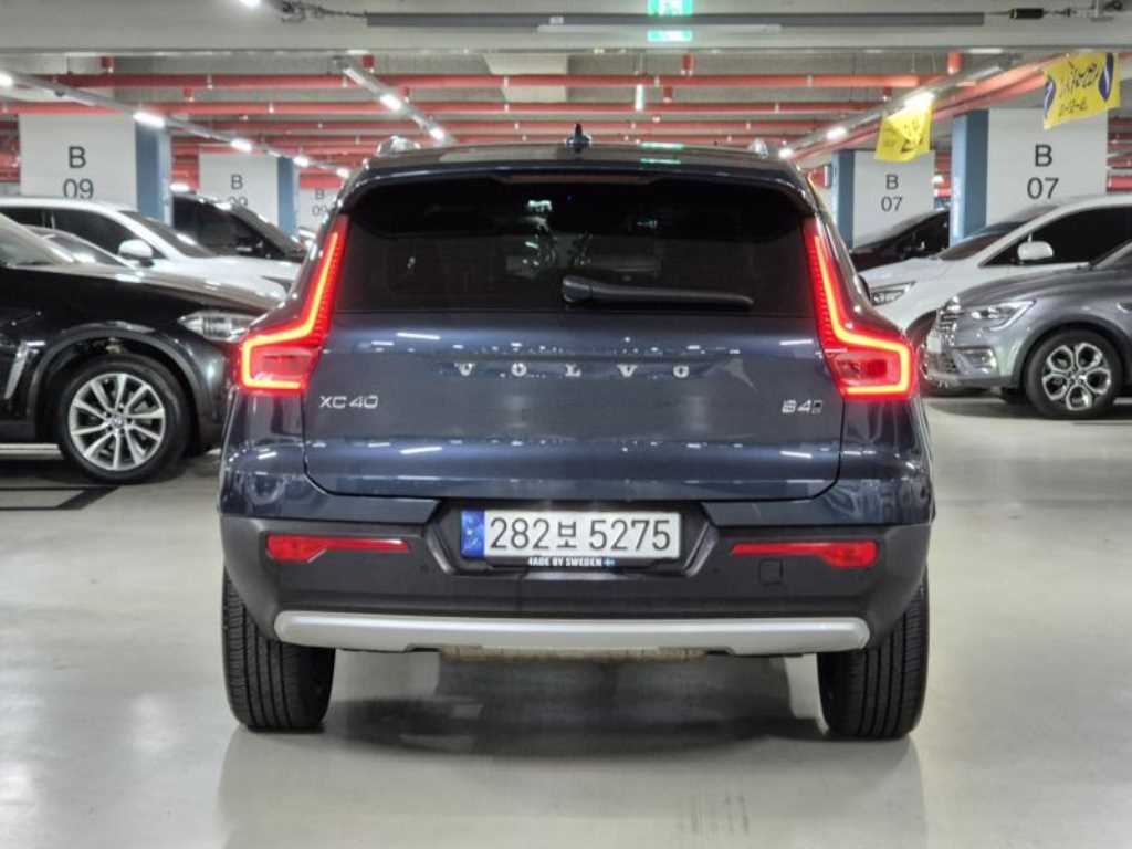 Volvo XC40 - Vista 4