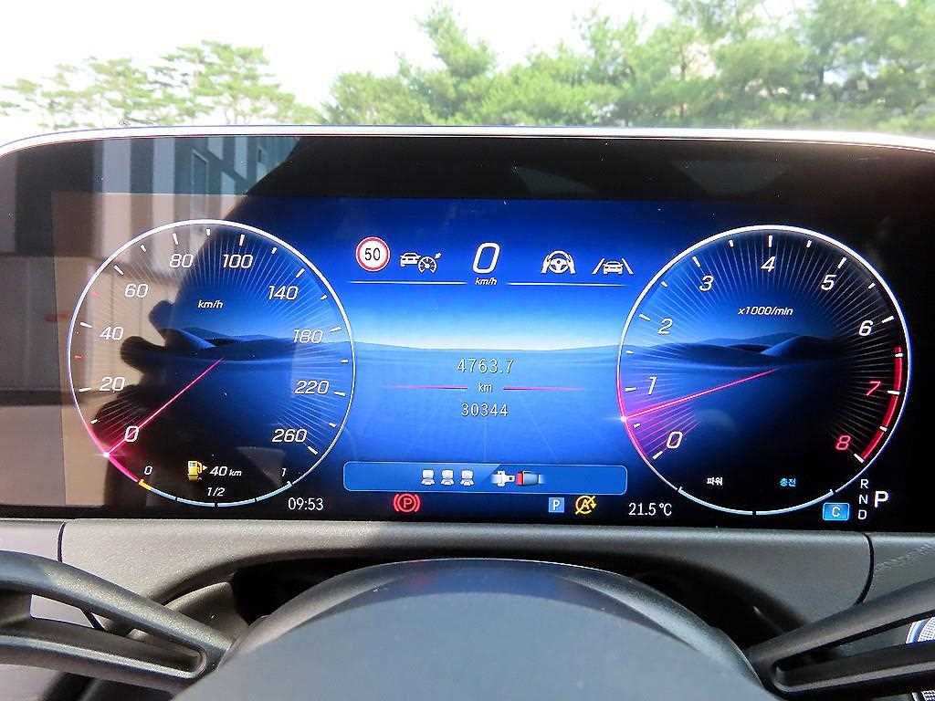 Mercedes Benz E class - Vista 10