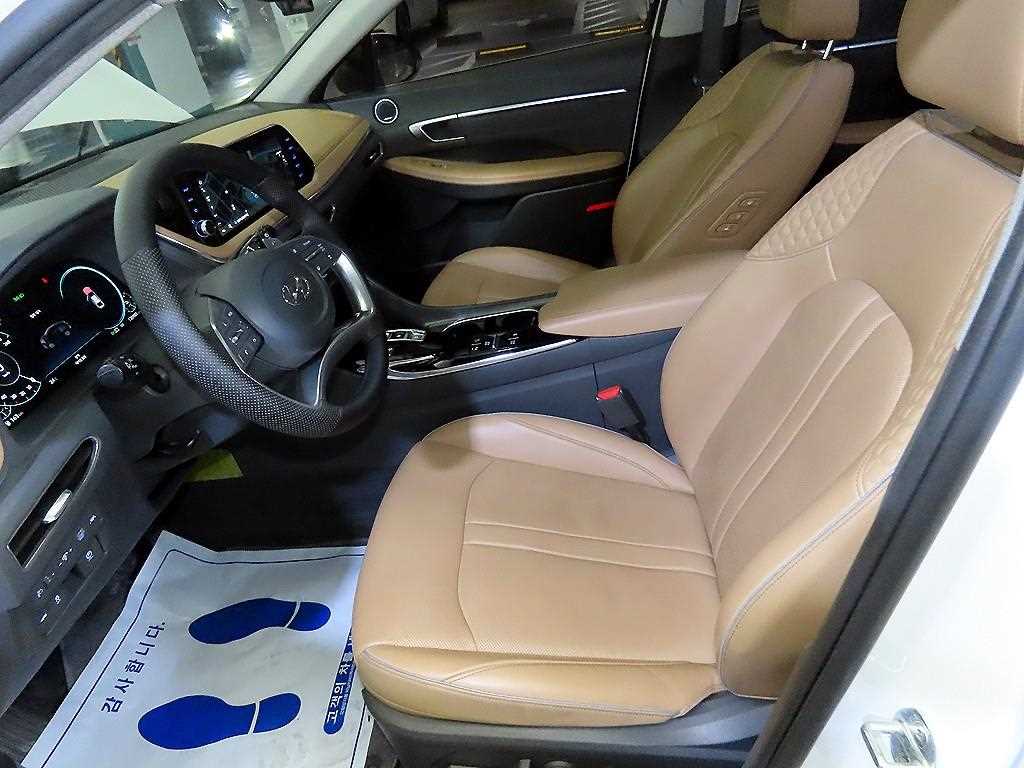HYUNDAI Sonata - Vista 6