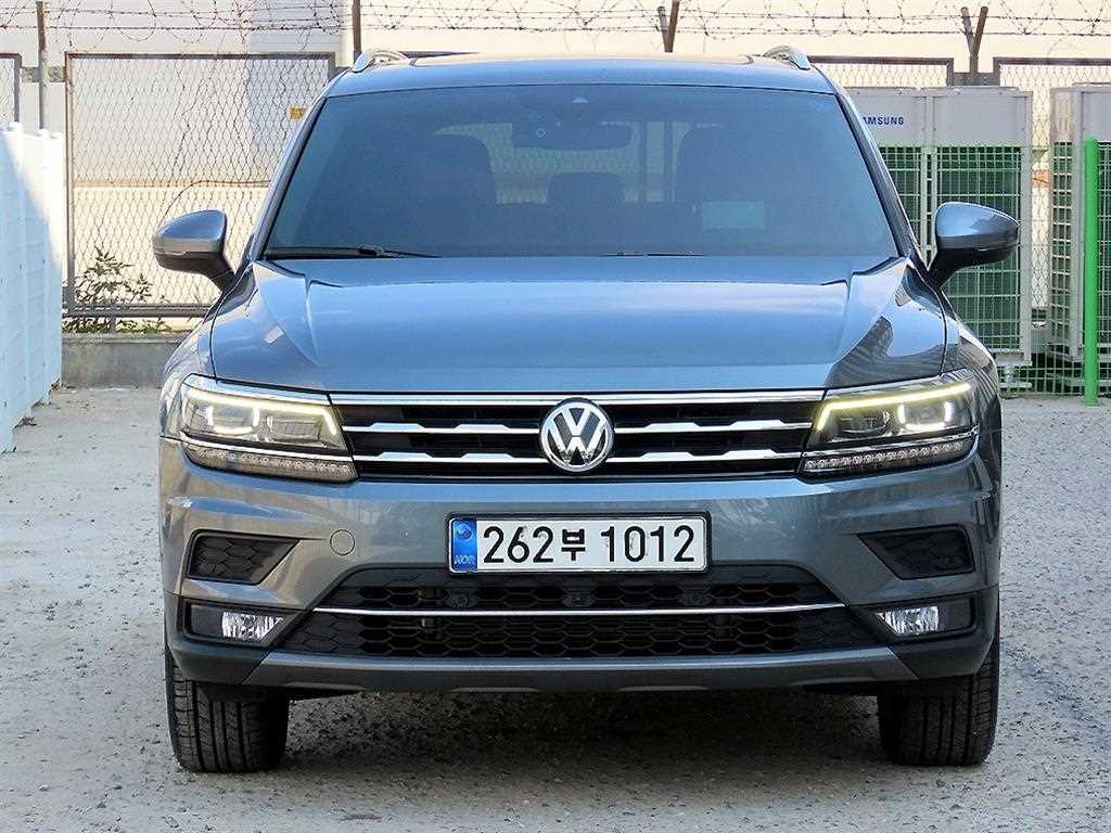 Volkswagen Tiguan 2020 Gris - Importación desde Corea - HF Imports Iquique - Foto 1
