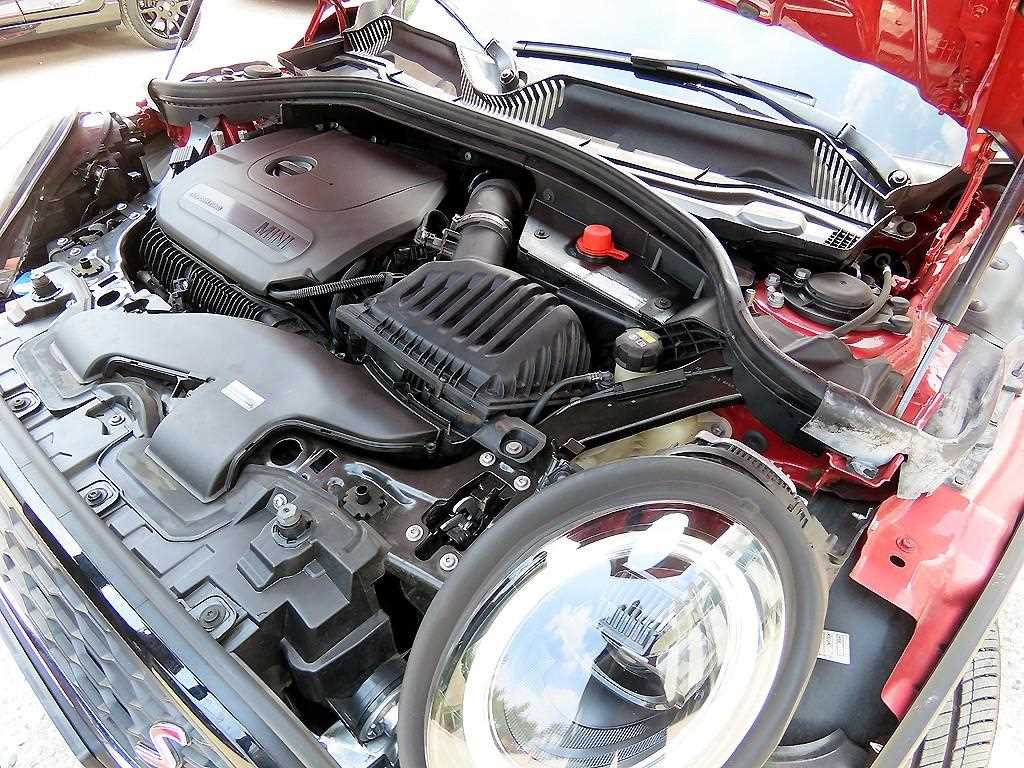 Mini Clubman 2022 Rojo - Importación desde Corea - HF Imports Iquique - Foto 19