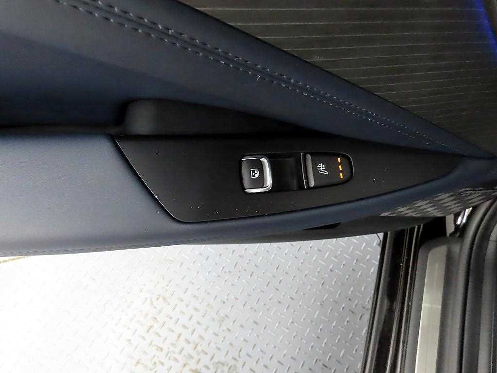 KIA K8 - Vista 12