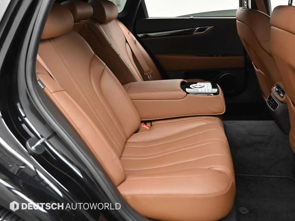 Genesis G80 - Vista 12