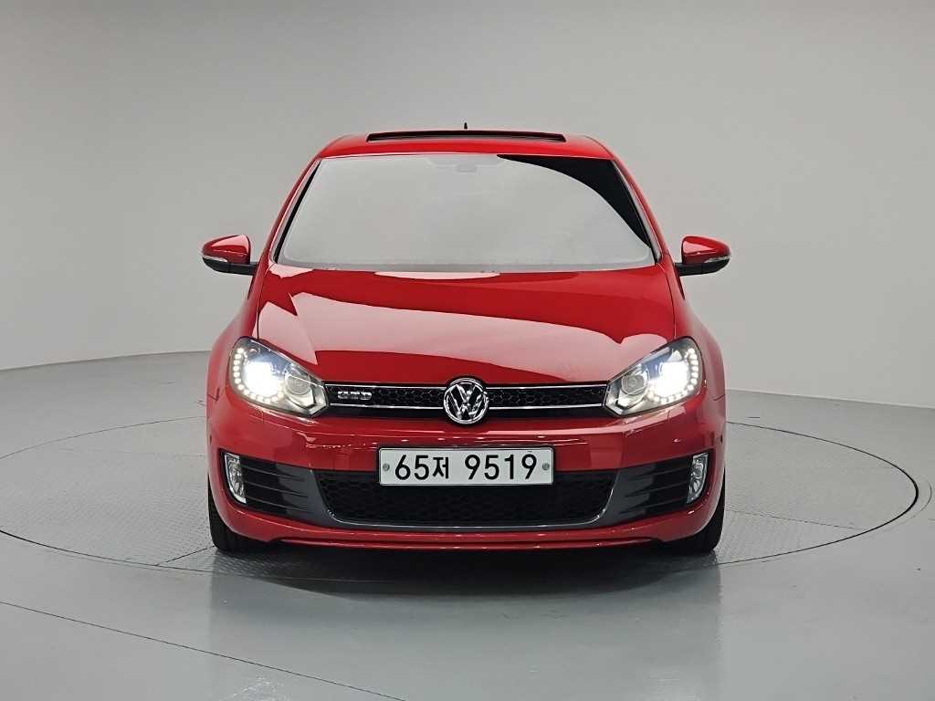 Volkswagen Golf - Vista 2