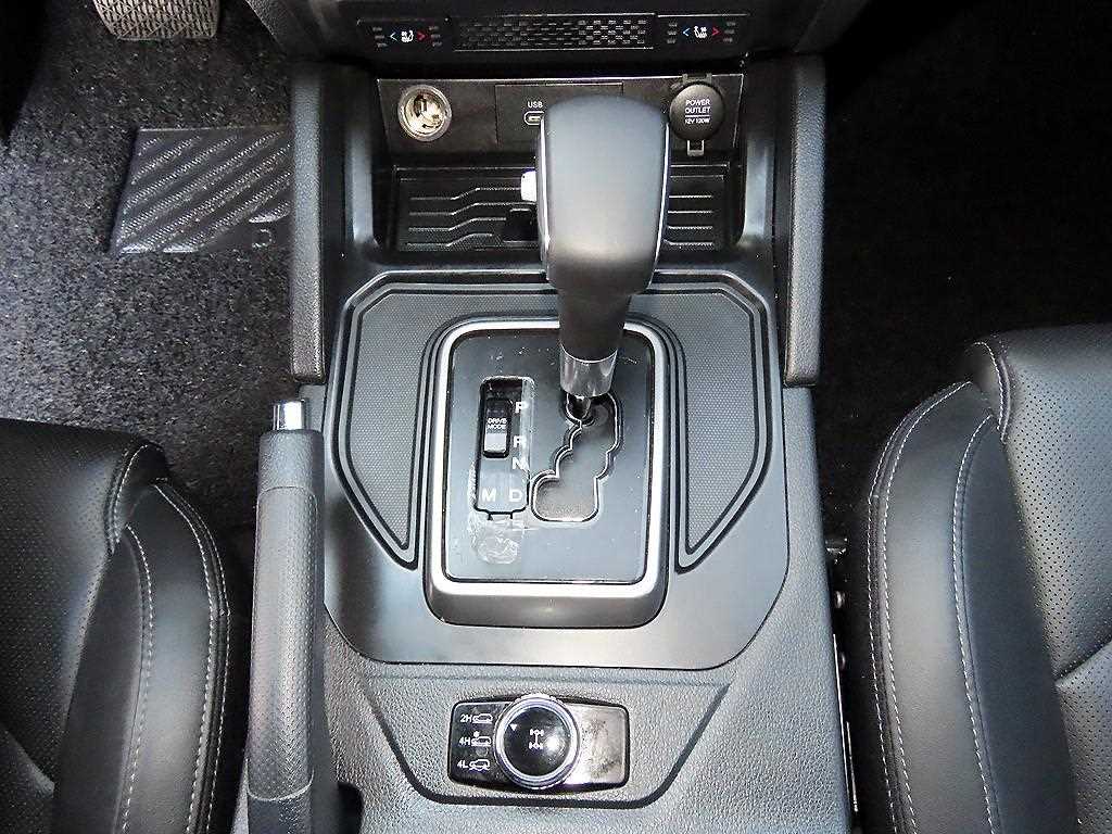 Ssangyong Rexton - Vista 10