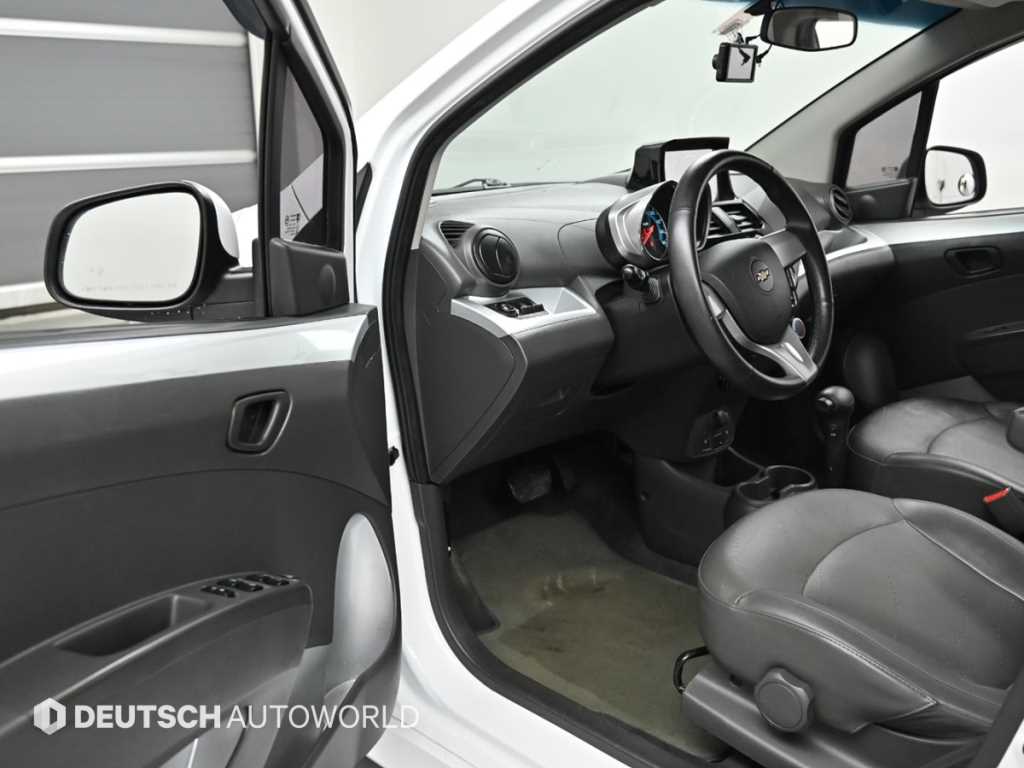 Chevrolet Spark - Vista 11