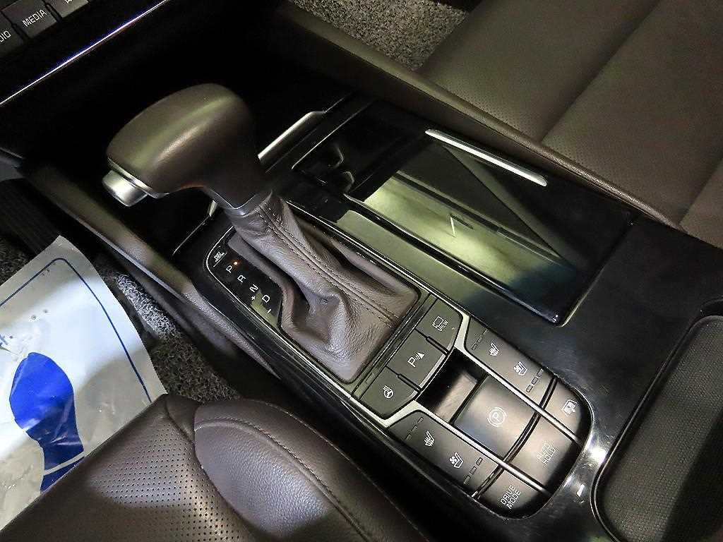 KIA K7 - Vista 12