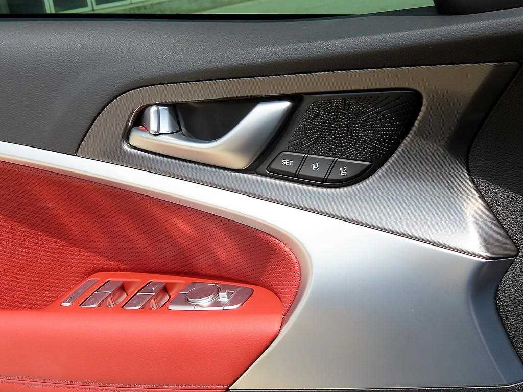 Genesis G70 2023 Gris - Importación desde Corea - HF Imports Iquique - Foto 13