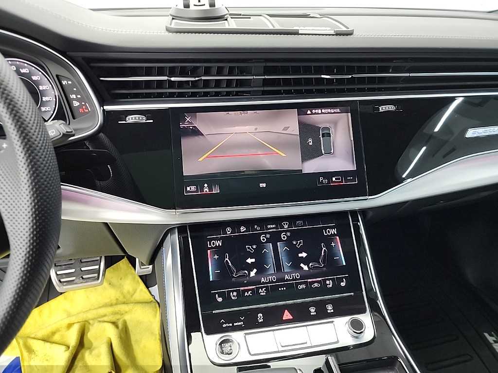 Audi Q7 - Vista 10