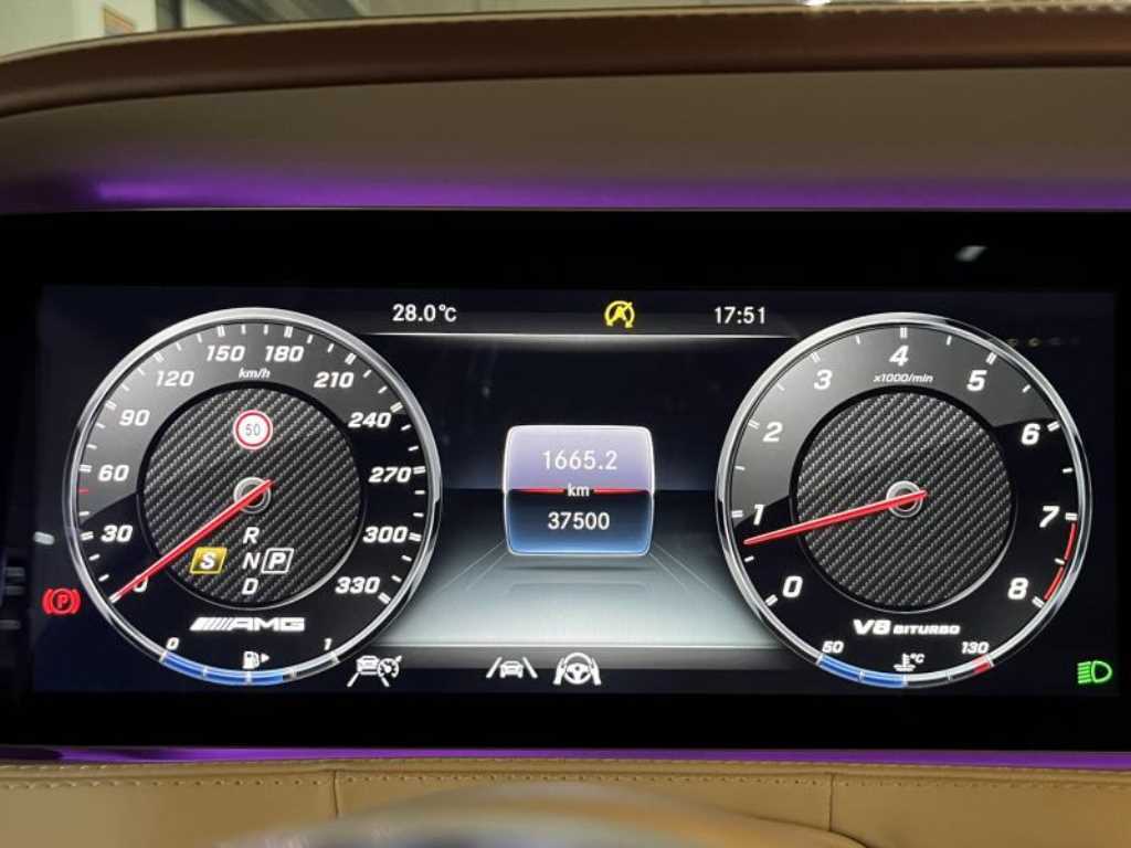 Mercedes Benz S Class - Vista 12