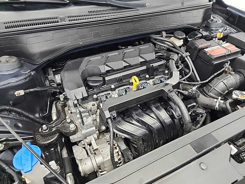 HYUNDAI Venue - Vista 5
