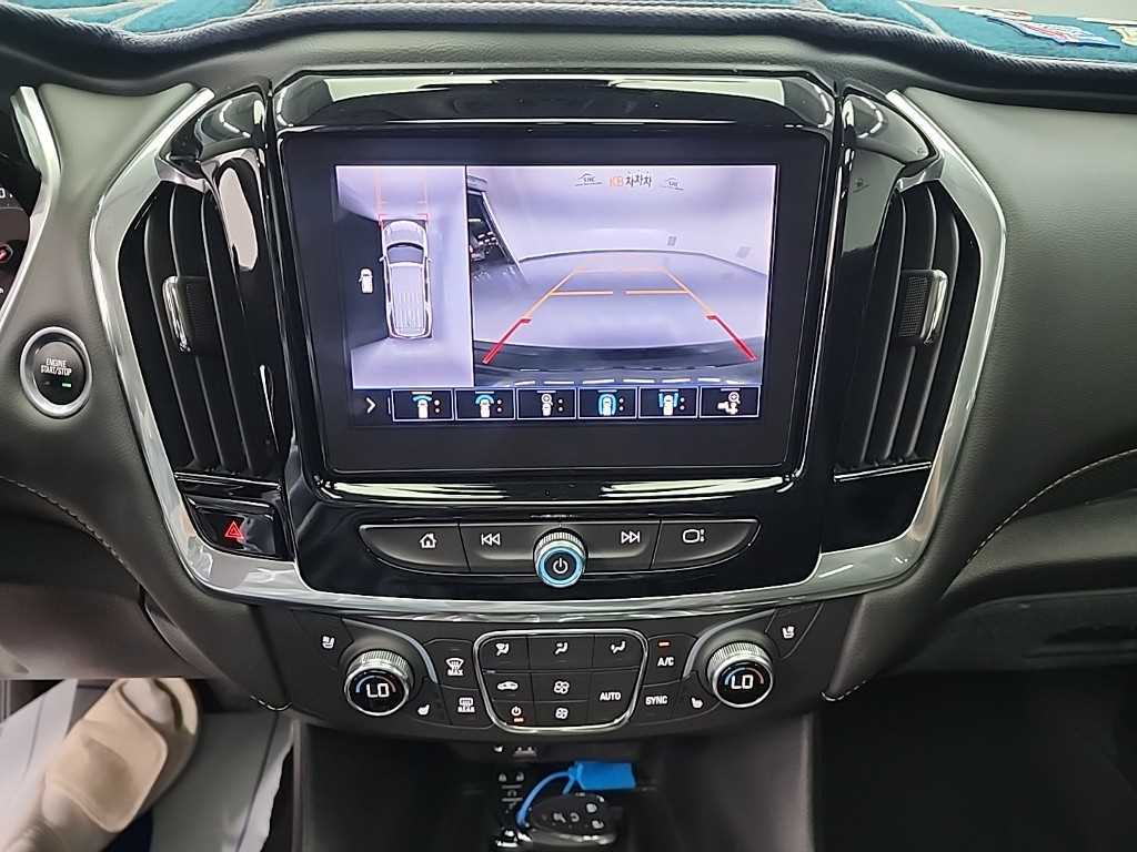 Chevrolet Travers - Vista 10