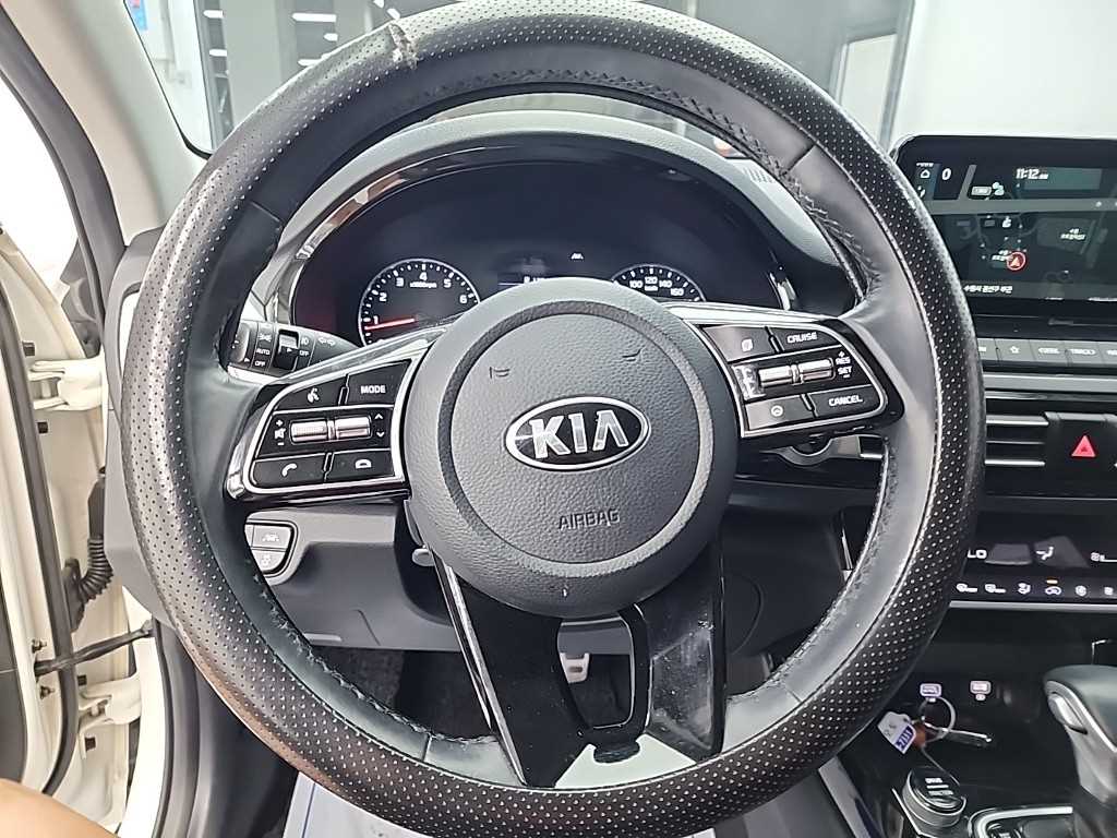 KIA Seltos - Vista 9