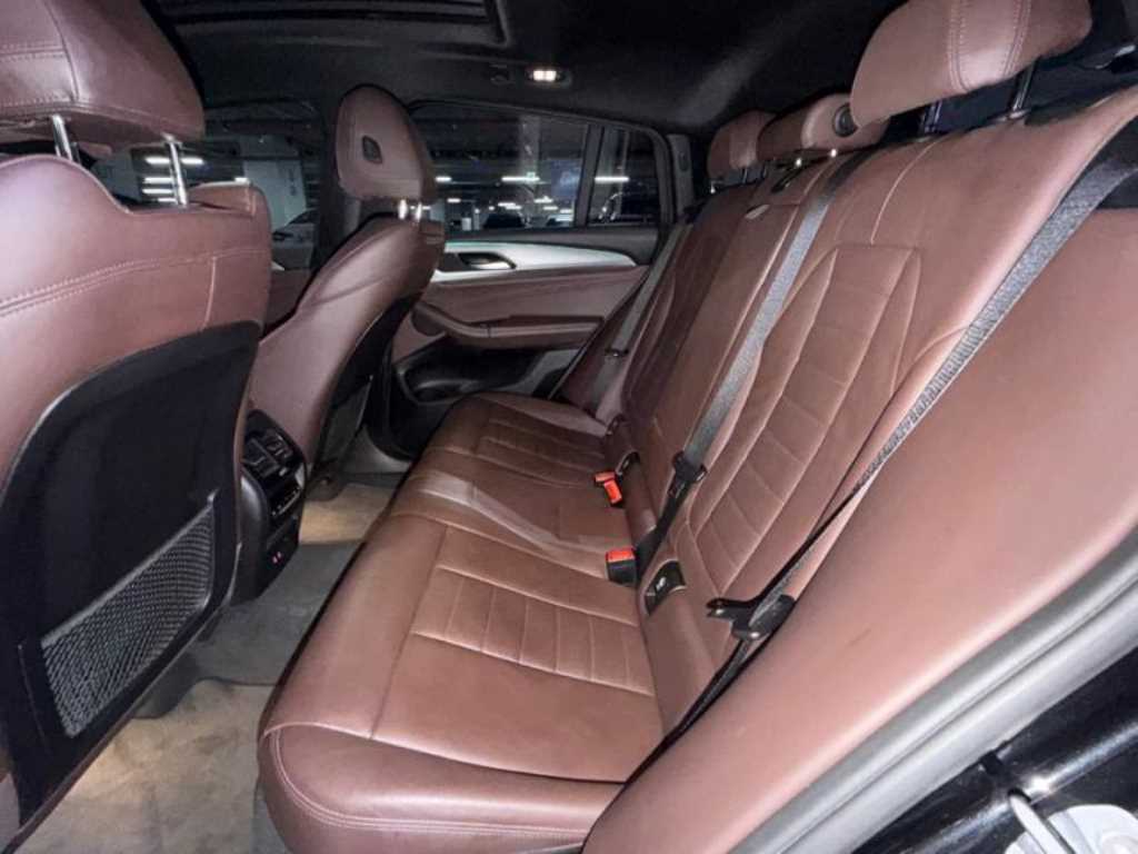 BMW X4 - Vista 6
