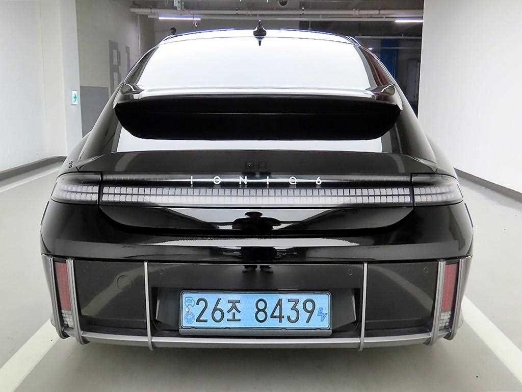 HYUNDAI Ioniq 6 - Vista 3