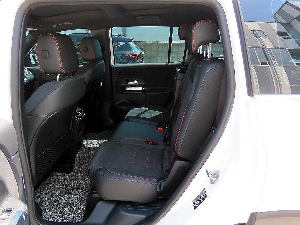 Mercedes Benz GLB Class - Vista 8