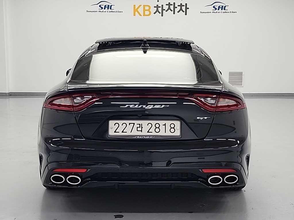 KIA Stinger - Vista 3