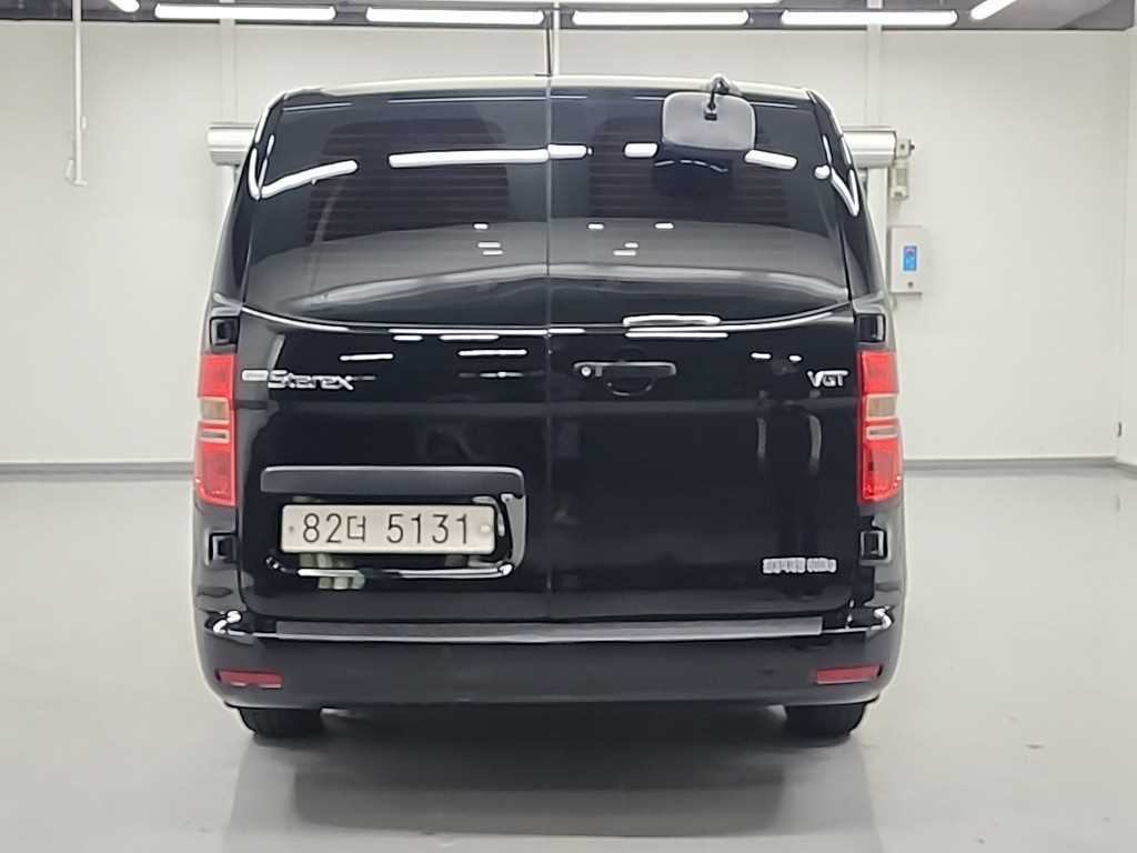 HYUNDAI Starex 2020 Negro - Importación desde Corea - HF Imports Iquique - Foto 1