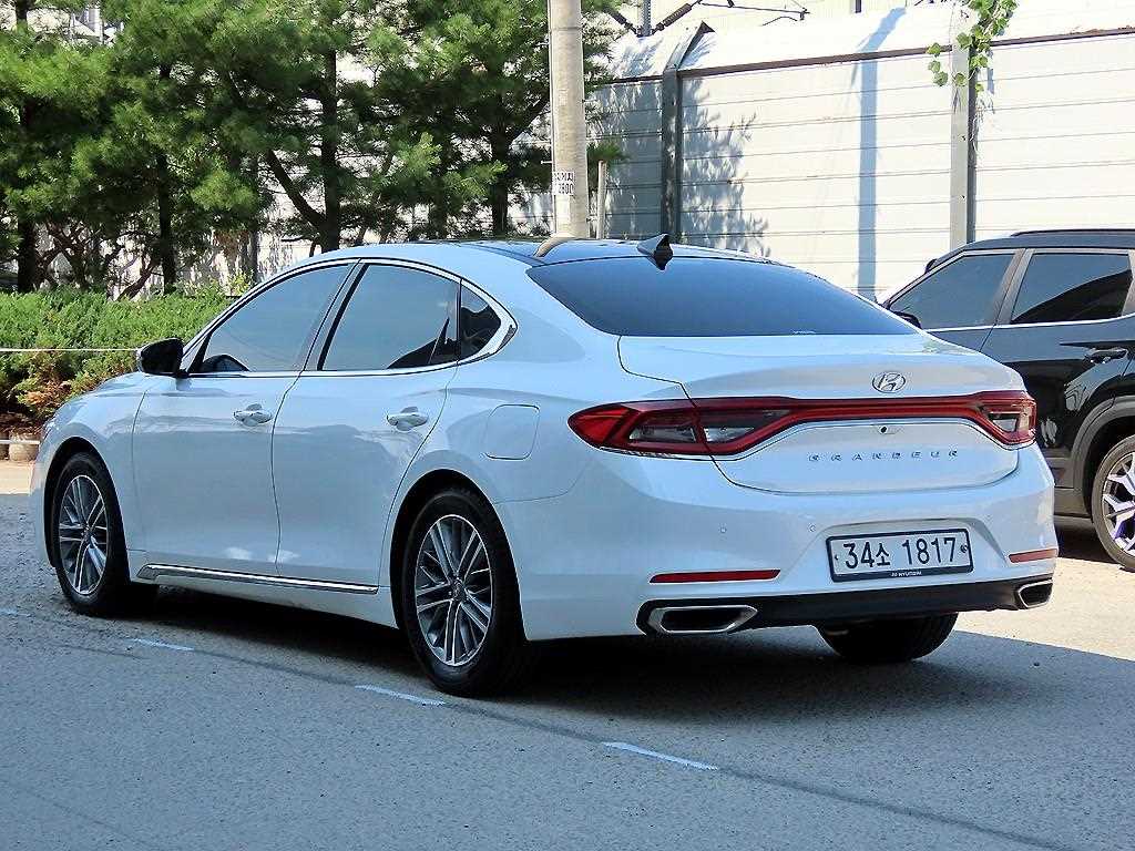 HYUNDAI Grandeur - Vista 3